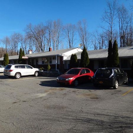 Budget Motor Inn- Mahopac Exteriér fotografie