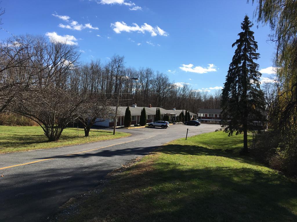 Budget Motor Inn- Mahopac Exteriér fotografie